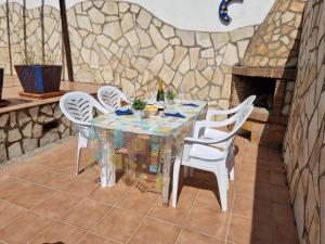 Amplia casa a 400m de la playa con terraza privada y barbacoa - HISP-236-192