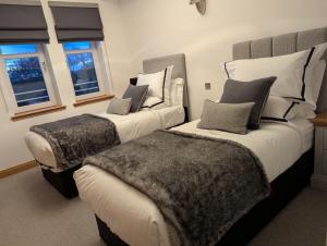 Royal Gardens Apartment 10