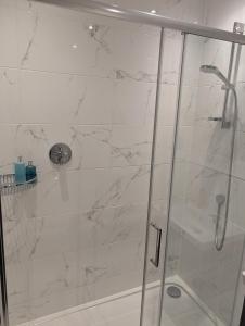 Royal Gardens Apartment 10