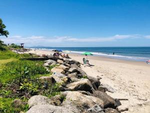 Aconchego a 100 metros da praia