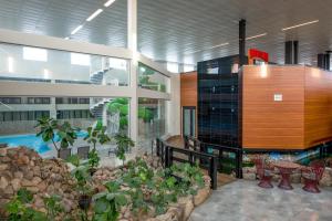 Coast Nisku Inn & Conference Centre