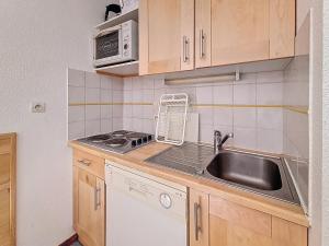 Appartement spacieux et lumineux au pied des pistes avec balcon - FR-1-344-954