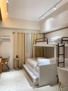 Furnished Family Condo Near IT Park and Waterfront With Pool, Wifi, Gym Access