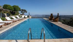 Geroulios Kastro Villas I "Free" Heated Pools & Seaview