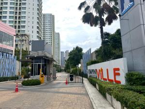 Lumpini Ville NakluaResort Pool condo