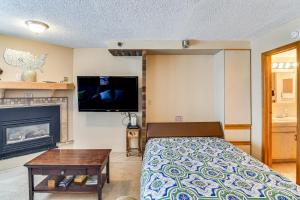 Ski-InandSki-Out Winter Park Condo with Hot Tub Access