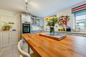 6 Bed in Ludchurch oc-m29751