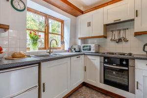 3 Bed in Knighton oc-b29329