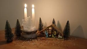 Domki w Dolinie OSTOJA I, Święta i Sylwester w Nowoczesnych Domkach z Kominkiem nad Jeziorem