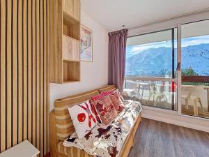 Studio rénové lumineux, skis aux pieds, balcon, 3 pers - FR-1-344-1007