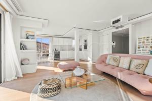 REF 2033 - Cannes - Sumptuous penthouse with sea view for rent