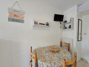 joli studio cabine 4 personnes à 300 m de la plage