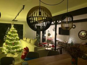 Maison de ville spacieuse & cosy