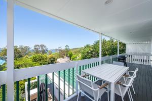 Noosa Escape 2BR Ocean Views, Walk to Beach