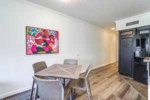 Mtn-View Condo with Pool Access in Palm Springs!
