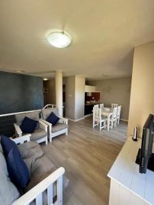 Seafearer 1, Port Stfrancis