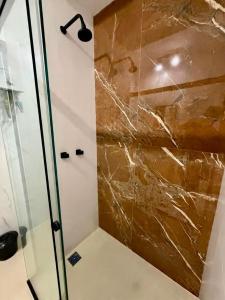 Apto Moderno, Copacabana 2 Minutos da Praia no Posto 6