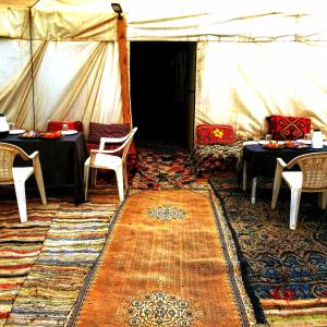 ERG merzouga desert Luxury camp