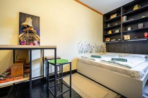 Fluer de Paris by Mital