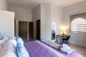 Dream House with terrace at sunset and private pool