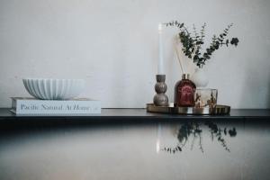 New Modern 2 Bedroom Central Apt Greater Manchester, Sleeps 5, Near Airport with Great Transport Links