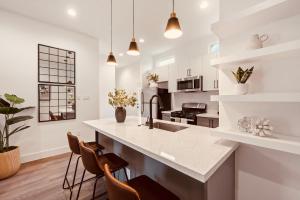 New built home - 5 mins to Houston Downtown