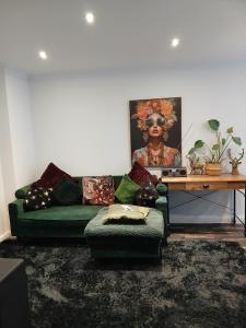 Contractors LONG TERM BOOKINGS