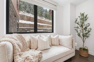 Frontgate 209 by East West Hospitality