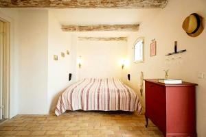 Authentic Country Stay At A Farm Guesthouse