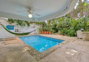 Great Apartment With Private Pool