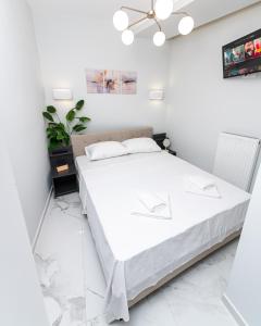 Modern City Nest Kanari - Stylish Apartment with Balcony & Fast WiFi