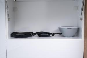 Modern City Nest Kanari - Stylish Apartment with Balcony & Fast WiFi