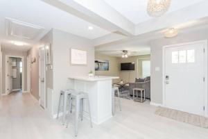 Bay Breeze Escape - 3BR Home with Game Room, Huge Backyard, Patio & Minutes from Boardwalk