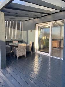 Cosy two Bedroom Chalet near Rossaveel Ballynahown