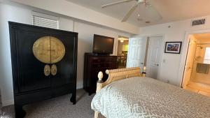 Oceanfront Large Condo in Charming Daytona Beach Shores