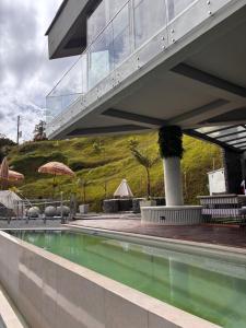 Habitacion en Guatape con mirador lateral privado