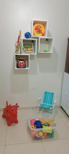 Casa familiar completa con patio grande y estacionamiento en zona tranquila