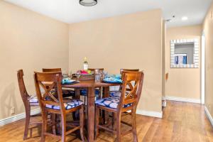 KBM Resorts In the Prospector neighborhood on city-free bus system Spacious Private Hot Tub CCT-2180