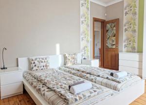 Grand Patriarh near Vitosha Blvd with Parking Nearby
