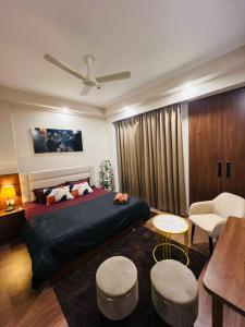 Elite Studio Nr India Expo Mart