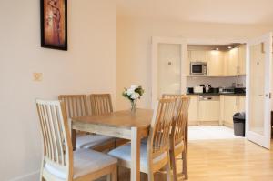 Welcoming 2BDR Riverside Retreat in Vauxhall