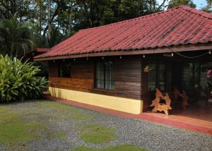 Cabin with private tropical forest