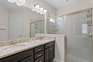 Family Escape � 6BR Pool Villa Close to Disney