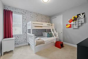 Family Escape � 6BR Pool Villa Close to Disney