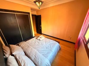 Gueliz 2 BR Duplex - Terrace - Wi-Fi - Train station