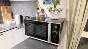 Pomodoro House - Luminoso appartamento vicino Linate, Sky, Fabrique, Arena Santa Giulia