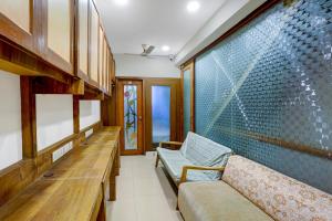 Collection O Santacruz Railway Station Mumbai Formerly Mpg Guest