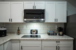 Charming Hideaway 1 BR APT 10 min to UGA