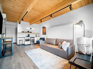 Uprise 3 Bridgewater Lofts