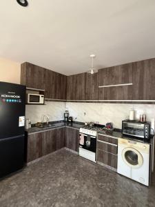 Los Álamos - Casa moderna y amplia